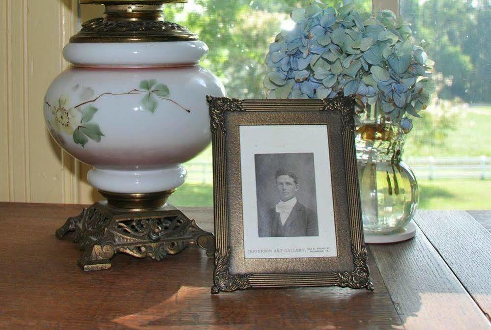 The Bed And Breakfast At Peace Hill Charles City 外观 照片